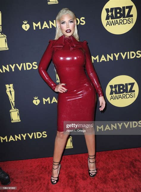 britany andrews|Brittany Andrews 2022 XBIZ Awards Red Carpet Fashion Broll.